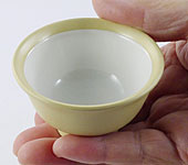 Beige cup with a white background, D6.8cm x H3.8cm / D2.5in x H1