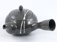Banko-yaki kyûsu teapot by Shimizu Ushio of the Suigetsu workshop 100 ml (3.4 oz)