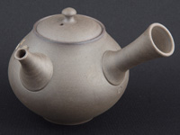 Tokoname-yaki kyûsu teapot by Tsuzuki Seihô, 230ml (7.7oz)