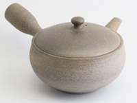 Tokoname-yaki Kyûsu teapot, yôhen, by Itô Seiji, 190ml