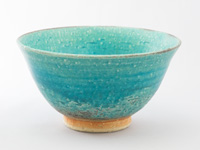 Turquoise blue matcha bowl by Matsuo Ichirô