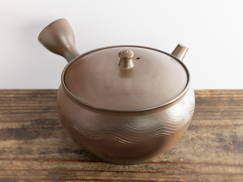 Kyûsu teapot from Tokoname "yôhen" by Yamada Yûtarô, 270 ml