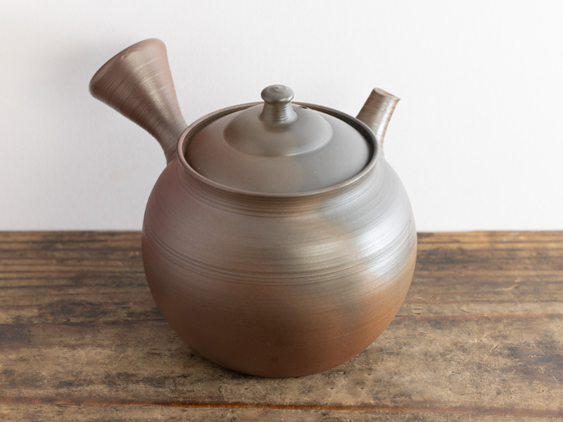 Kyûsu teapot from Tokoname "yôhen" by Yamada Yûtarô, 210 ml Kyûsu teapot from Tokoname "yôhen" by Yamada Yûtarô, 210 ml