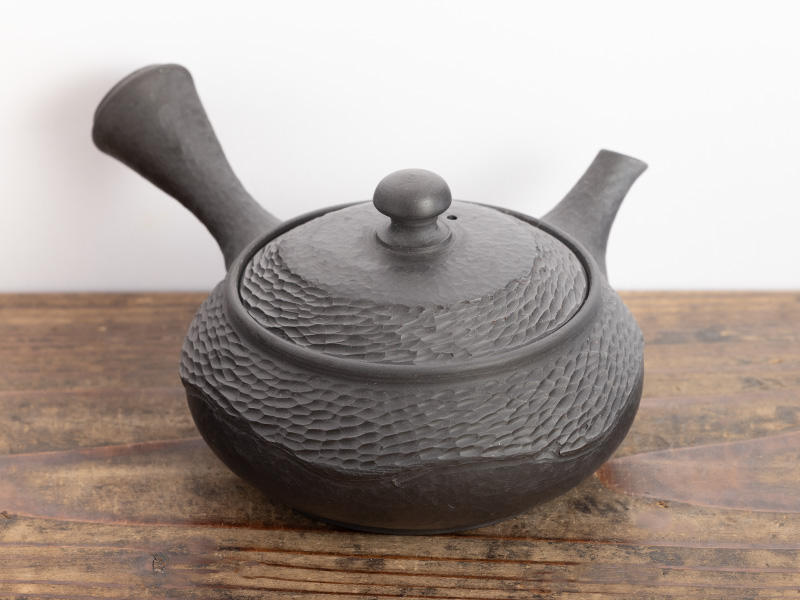 Kyûsu teapot from Tokoname by Murata Yoshiki 200 ml Kyûsu teapot from Tokoname by Murata Yoshiki 200 ml