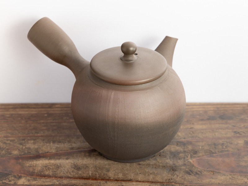 Tokoname-yaki Kyûsu teapot, by Itô Seiji, 240 ml