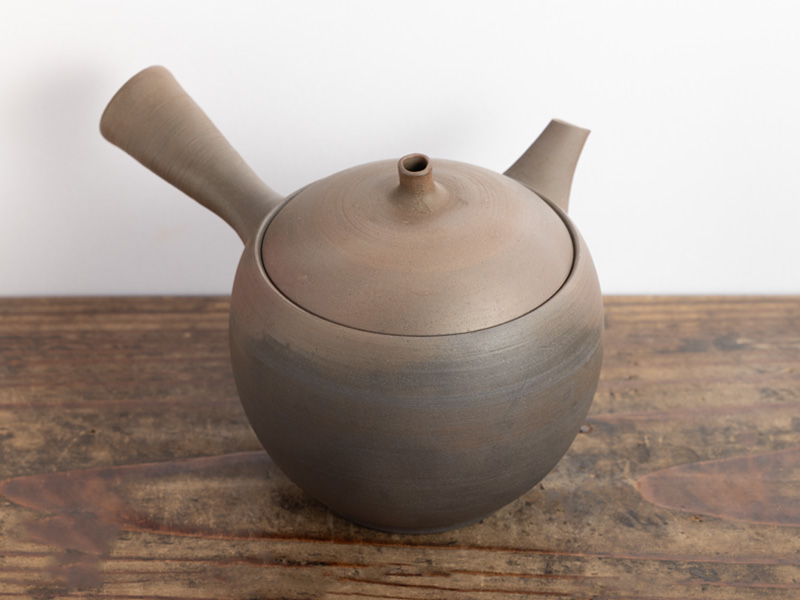 Tokoname-yaki Kyûsu teapot, by Itô Seiji, 270 ml
