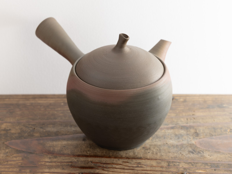 Tokoname-yaki Kyûsu teapot, by Itô Seiji, 230 ml
