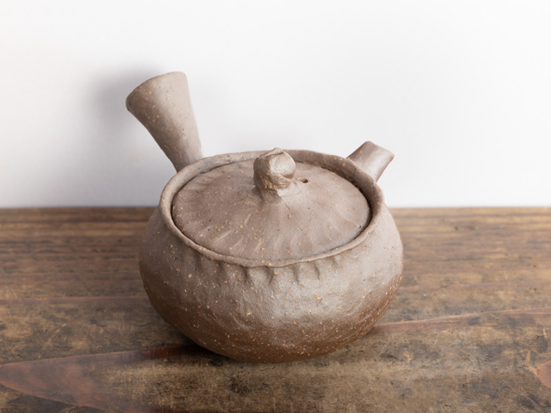 Banko-yaki “Tebineri” kyûsu teapot by Hara Taisuke 90 ml