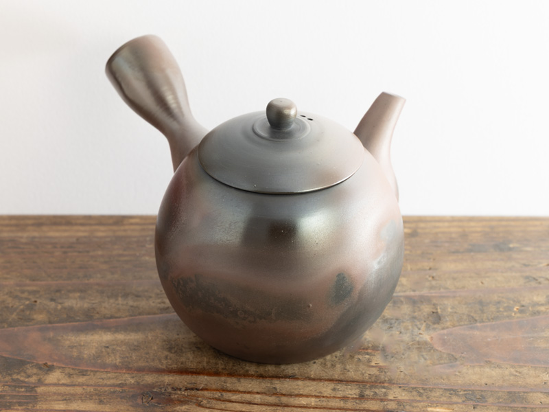 Banko-yaki kyûsu teapot by Bigetsu 240 ml Banko-yaki kyûsu teapot by Bigetsu 240 ml