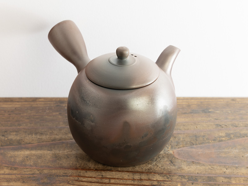 Banko-yaki kyûsu teapot by Bigetsu 240 ml Banko-yaki kyûsu teapot by Bigetsu 240 ml