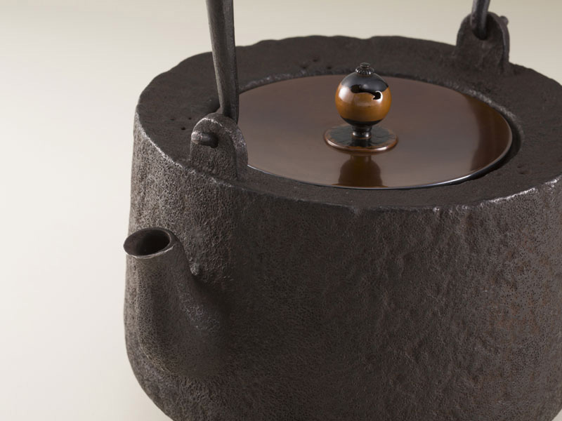 Kyo-tetsubin, bollitore di ghisa di kyoto, di forma “yahazu”, fabricatta di Yoshiha Yôhei 1000ml